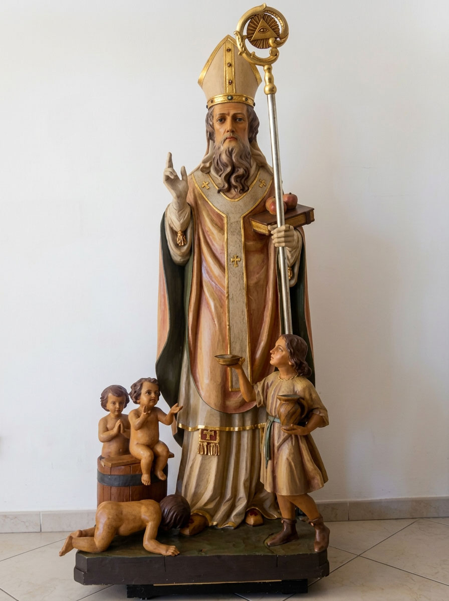 Estatua San Nicolás finalizada